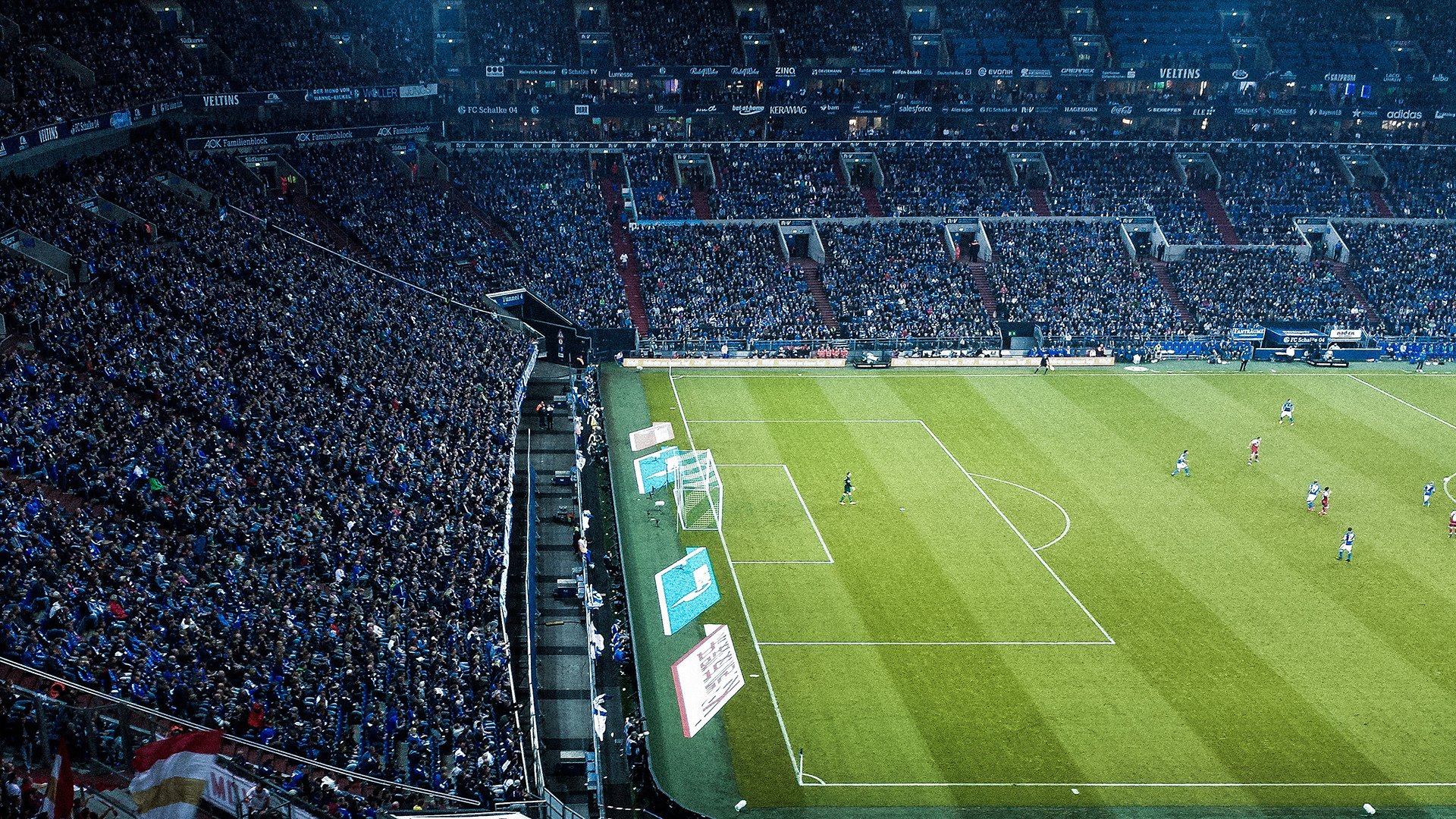 体育律师足球联赛 严谨的法律人赛场上也有“犯规与判罚”